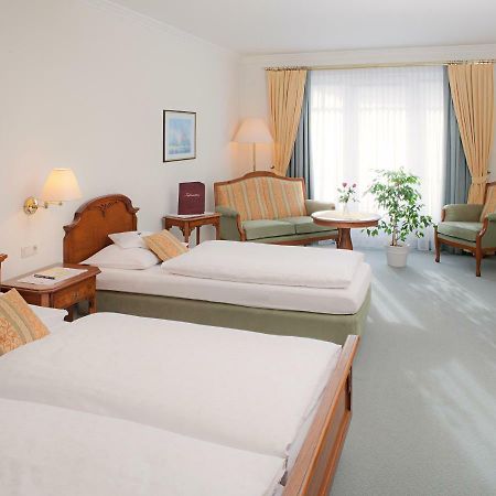 Hotel Leitnerbrau Мондзее Экстерьер фото