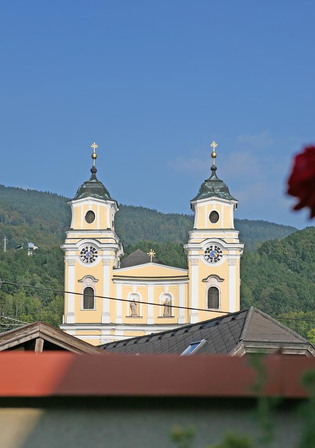 Hotel Leitnerbrau Мондзее Экстерьер фото